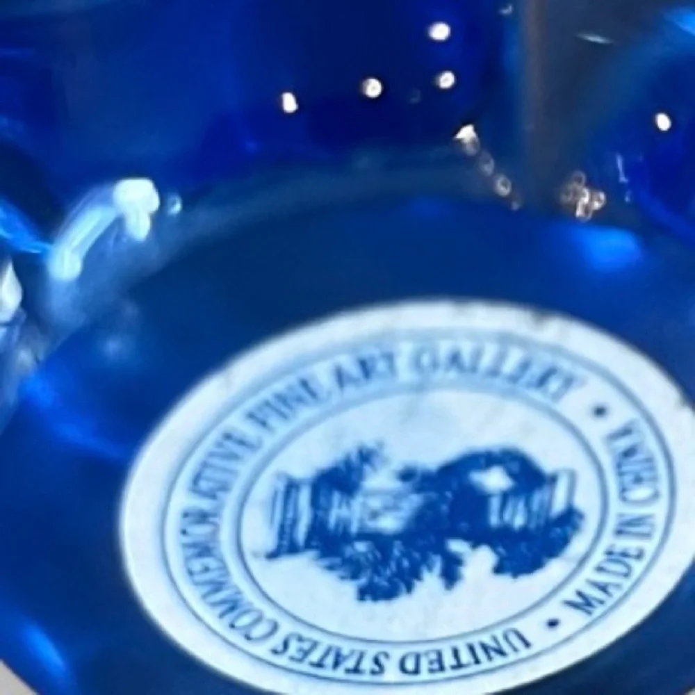 Vintage United States Commemorative blue glass bear!!!!